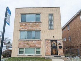 3700 N Harlem Ave in Chicago, IL - Building Photo
