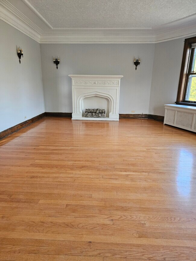 144 N Mason Ave, Unit 3 in Chicago, IL - Building Photo - Building Photo