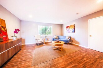 428 Jackson Ave in Redwood City, CA - Building Photo - Building Photo