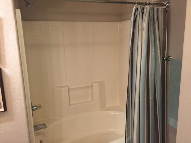 1501 Secret Ravine Pky, Unit 1814 in Roseville, CA - Foto de edificio - Building Photo