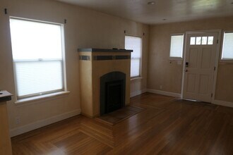 38 Hawthorne Ave in Watsonville, CA - Building Photo - Building Photo
