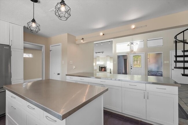 property at 6003 Long Leaf Dr