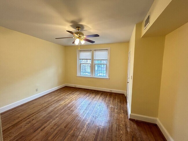 1227 Queen St NE in Washington, DC - Building Photo - Building Photo