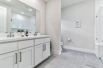 2504 Leda Ave S in Lehigh Acres, FL - Building Photo - Building Photo