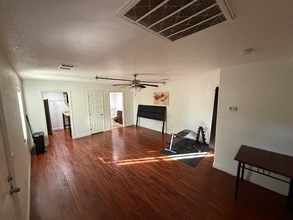 3928 N Dream St in Las Vegas, NV - Building Photo - Building Photo