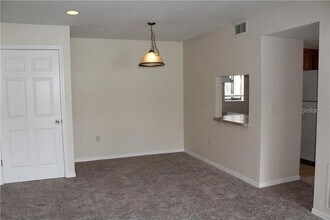 3272 S Semoran Blvd in Orlando, FL - Building Photo - Building Photo