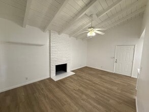 2258 Pamela Ln in Costa Mesa, CA - Building Photo - Building Photo