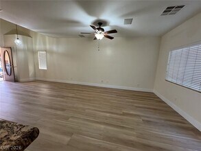 9368 Pineneedle Ridge St in Las Vegas, NV - Building Photo - Building Photo