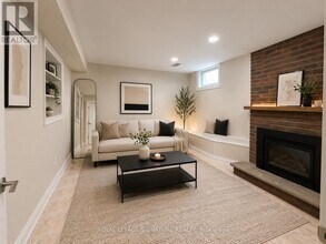 3092 Knob Hill in Mississauga, ON - Building Photo - Building Photo