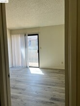 126 Peppermill Ln in Pittsburg, CA - Building Photo - Building Photo