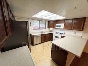 2643 Powder Dr in Reno, NV - Building Photo - Building Photo