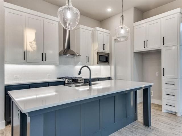 property at 119 W Park Dr