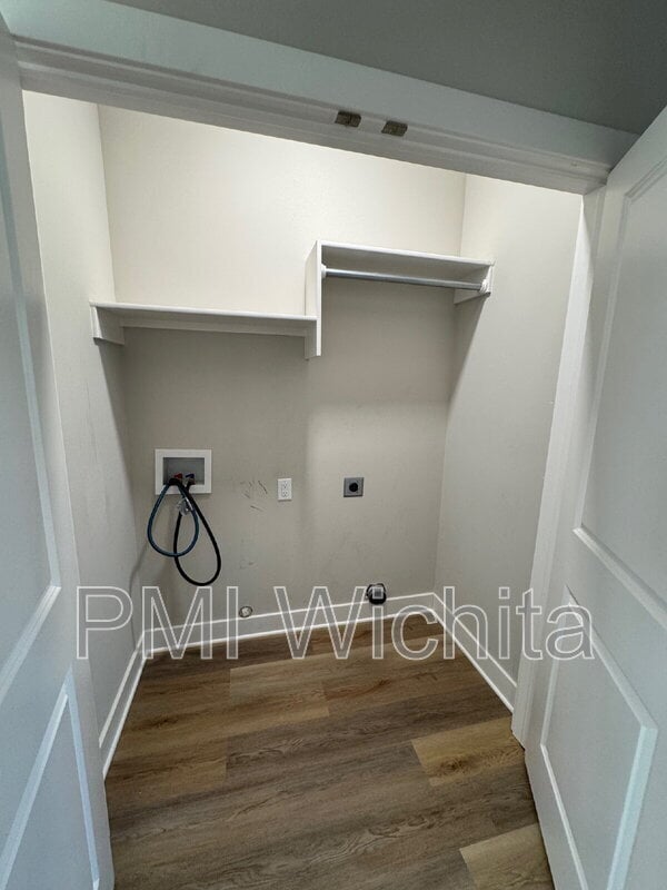 5242 N Cypress Cir in Wichita, KS - Building Photo - Building Photo