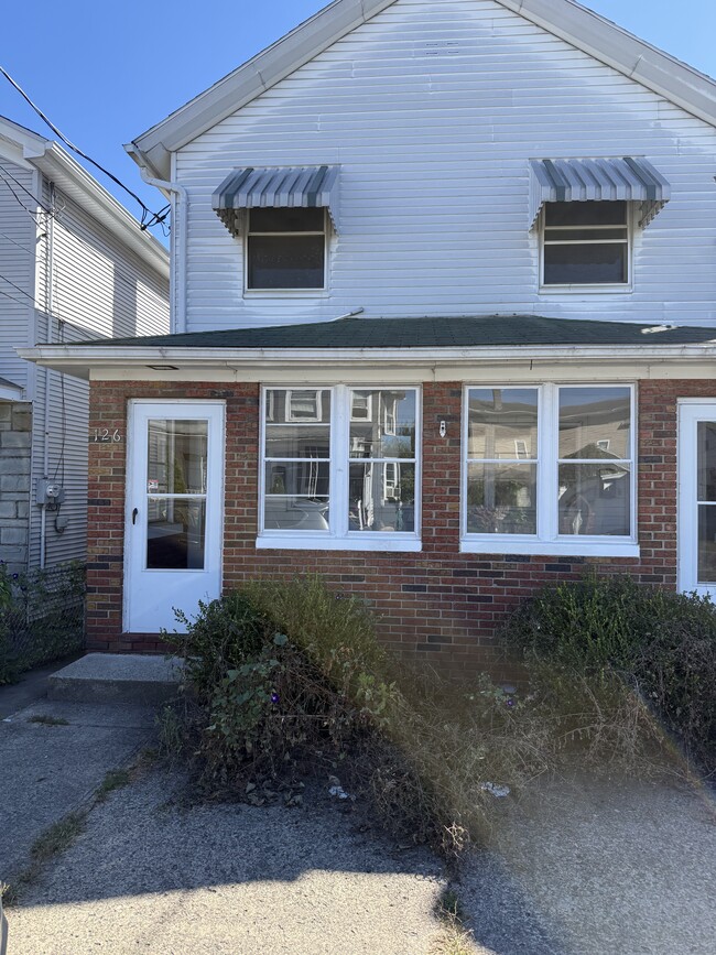 property at 126 Elizabeth St