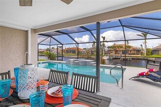 2307 SW 40th St in Cape Coral, FL - Building Photo - Building Photo