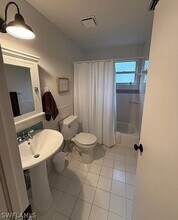 1046 Oak Forest Dr in Naples, FL - Building Photo - Building Photo