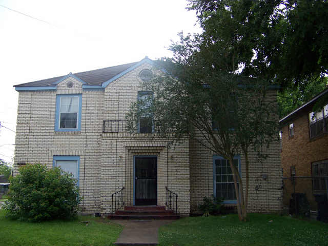 1 Sidney St in Houston, TX - Building Photo