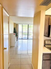 20400 W Country Club Dr in Aventura, FL - Building Photo - Building Photo