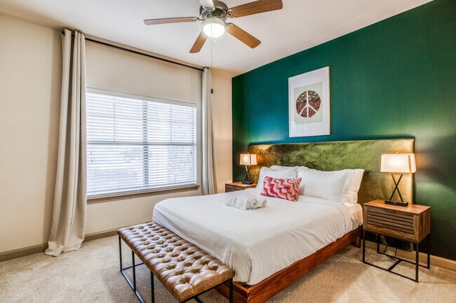 6500 Champion Grandview Way in Austin, TX - Building Photo - Building Photo