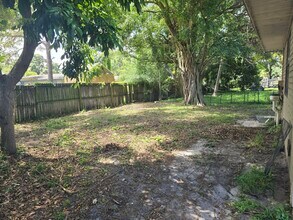1811 Edgevale Rd in Fort Pierce, FL - Building Photo - Building Photo