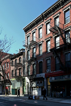 5 Bleecker St in New York, NY - Building Photo - Primary Photo