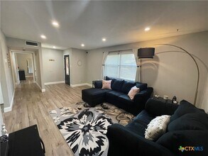 127 Sioux Cir in Cibolo, TX - Building Photo - Building Photo