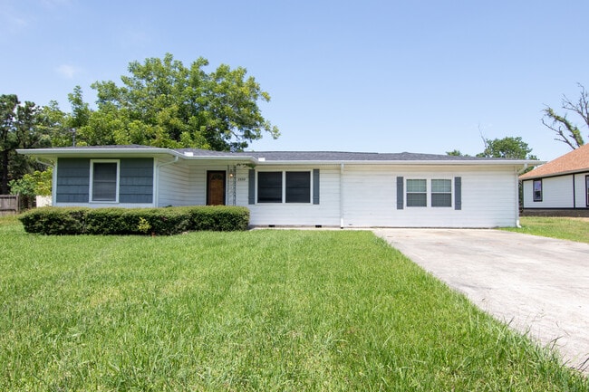 property at 2339 Beverly St