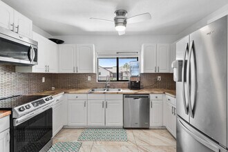 1647 Cabot Ln in Wellington, FL - Building Photo - Building Photo