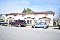 1616-1620 Pacific St in Bakersfield, CA - Building Photo - Building Photo