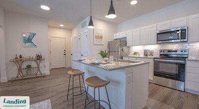 261 Heritage Hls, Unit H206.1409124 in Venus, TX - Building Photo - Building Photo