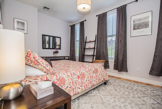9 Harvard St in Brookline, MA - Building Photo - Building Photo