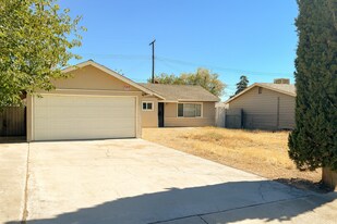 3172 Shelley St in Rosamond, CA - Building Photo