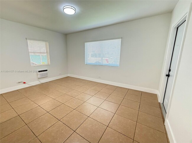 property at 2213 Madison St