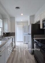625 E Pkwy S in Memphis, TN - Foto de edificio - Building Photo