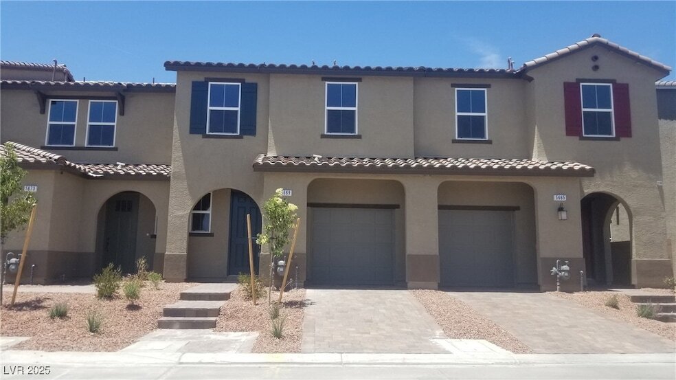5669 Warm Light St, Unit 76 in Las Vegas, NV - Building Photo
