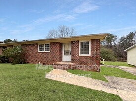 87 Montague Rd in Greenville, SC - Building Photo