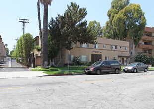 Grismer Cove in Burbank, CA - Foto de edificio - Building Photo