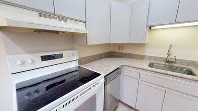 15 Arizona Terrace in Arlington, MA - Foto de edificio - Building Photo