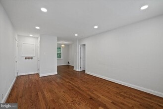 4416 34th St S in Arlington, VA - Foto de edificio - Building Photo