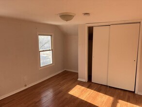 1318 Benton St in Rockford, IL - Building Photo - Building Photo