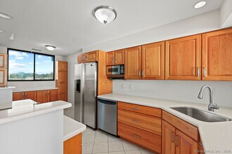 100 Seaview Ave in Norwalk, CT - Building Photo - Building Photo