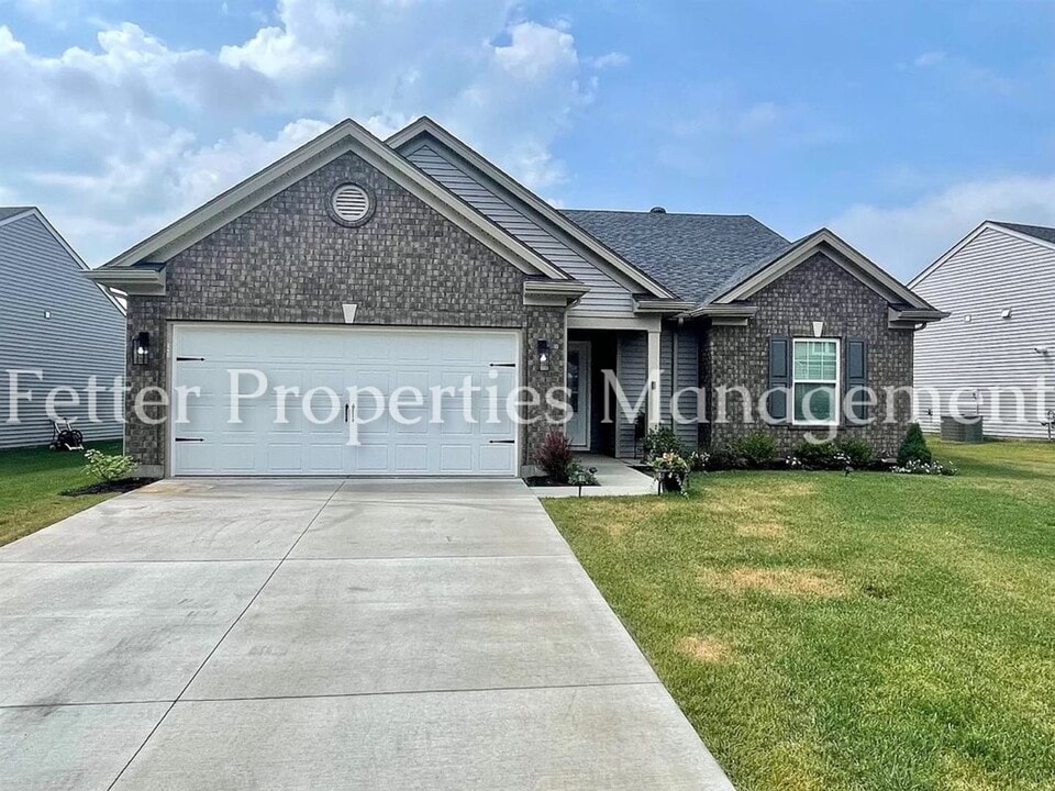 5441 Cameo Dr in Evansville, IN - Building Photo