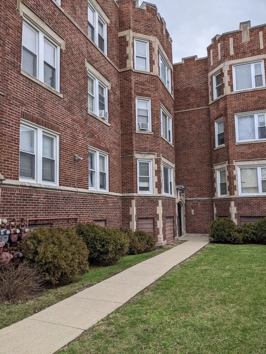 7615 S Kingston Ave-Unit -2E in Chicago, IL - Foto de edificio