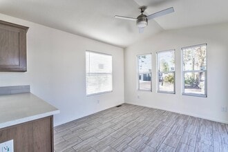 9985 N Pinal Ave in Casa Grande, AZ - Building Photo - Building Photo