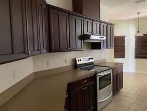 2707 Patrician Cir in Kissimmee, FL - Building Photo - Building Photo