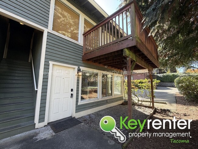 property at 422 N L St