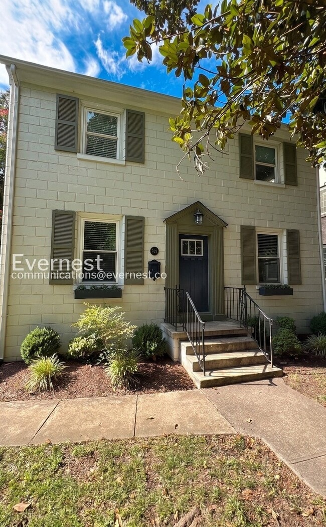 property at 709 Mary Ball St