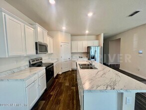 6181 Bucking Bronco Dr in Jacksonville, FL - Building Photo - Building Photo