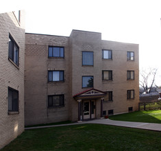 Beverly Court Apartments in Pittsburgh, PA - Building Photo - Building Photo