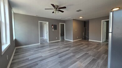 405 York St in Burlington, NJ - Building Photo - Building Photo